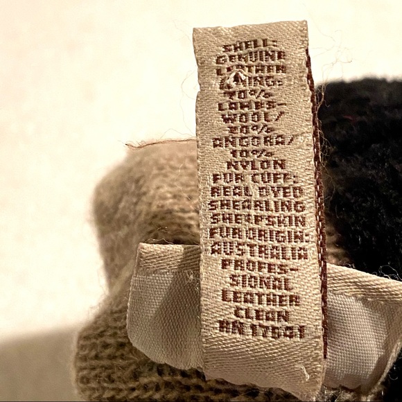 Ugg gloves too small from me. - Picture 6 of 7